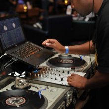 dj sneakypete Photo