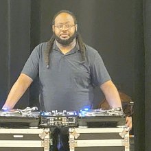 DJ WeekN Photo