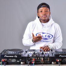 dj r_jay Photo