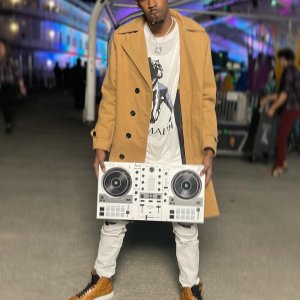 DJ Finadouchi Photo