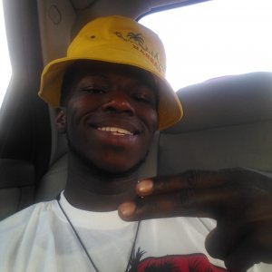 DJ Huwi Photo