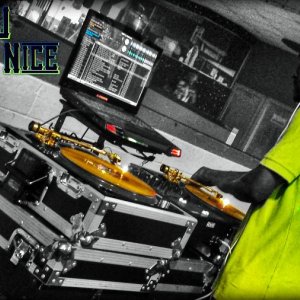 DJ CURT NICE Logo