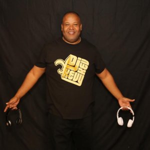 DjKevyKev Logo