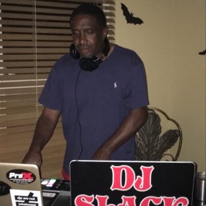 DjSlack Logo