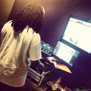 DJ Symil Photo