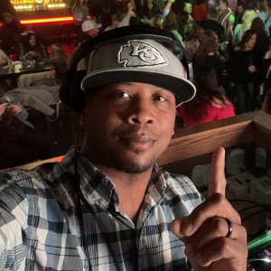 DJKwickstarr Photo